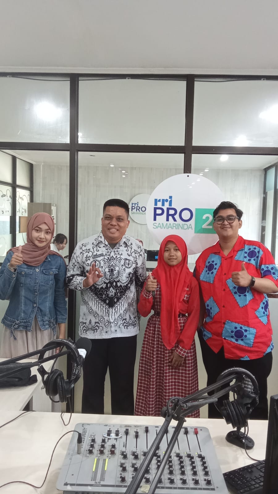 Dialog  Interaktif Bersama RRI Pro